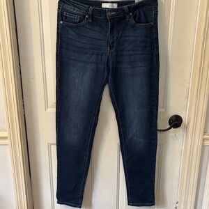 Women's Dark Blue Jeans